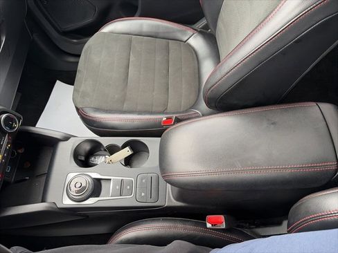 Used 2022 Ford Escape SEL w/ SEL Stealth AWD Package image 17