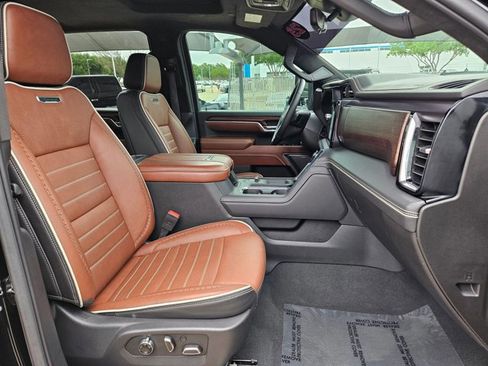 Used 2025 GMC Sierra 2500 Denali Ultimate image 24