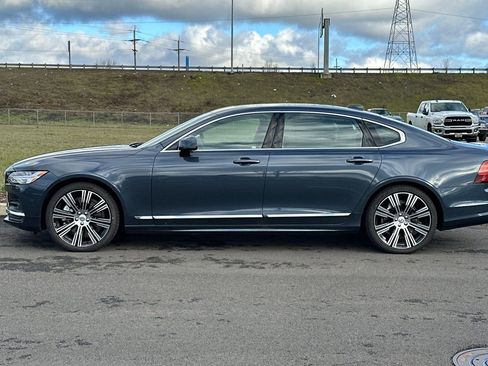 Used 2025 Volvo S90 B6 Plus w/ Protection Package Premier image 6