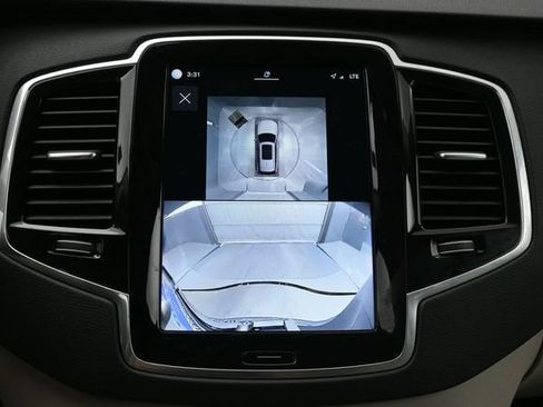 Used 2024 Volvo XC90 B5 Plus w/ Protection Package AWD/4WD image 21
