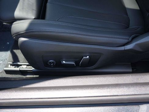 Used 2026 BMW 230i Coupe RWD image 10