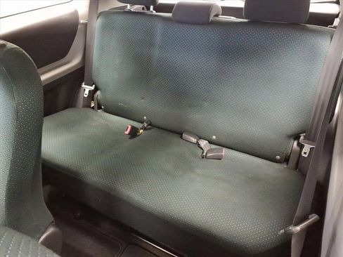 Used 2007 Toyota Yaris 2-Door Hatchback image 10