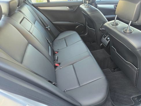 Used 2011 Mercedes-Benz C 300 4MATIC Sedan image 15