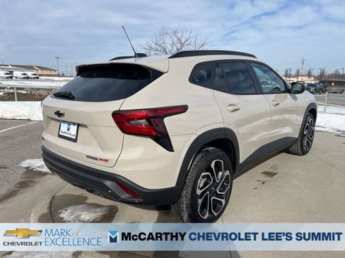 New 2026 Chevrolet Trax RS w/ Driver Confidence Package image 8