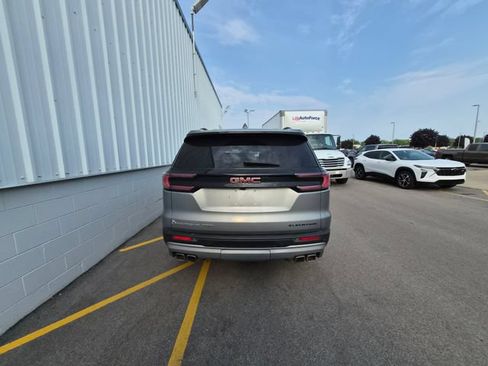 Used 2024 GMC Acadia Elevation AWD/4WD image 6