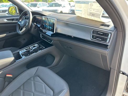 New 2026 Volkswagen Atlas Cross Sport SE FWD image 44