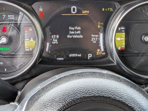 Used 2023 Jeep Wrangler Unlimited Sahara image 16