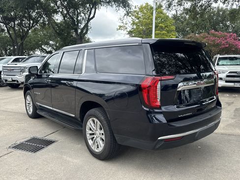 Used 2021 GMC Yukon XL SLT w/ SLT Premium Package AWD/4WD image 10