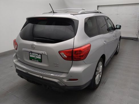 Used 2018 Nissan Pathfinder SL w/ SL Premium Package AWD/4WD image 9