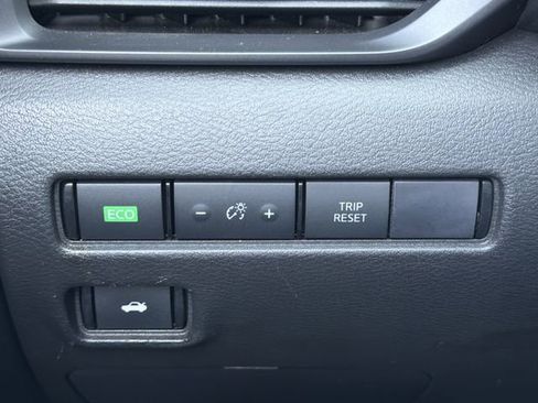 Certified 2022 Nissan Sentra S w/ Lighting Package FWD image 20