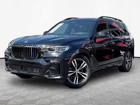 Used 2022 BMW X7 M50i AWD/4WD image 3