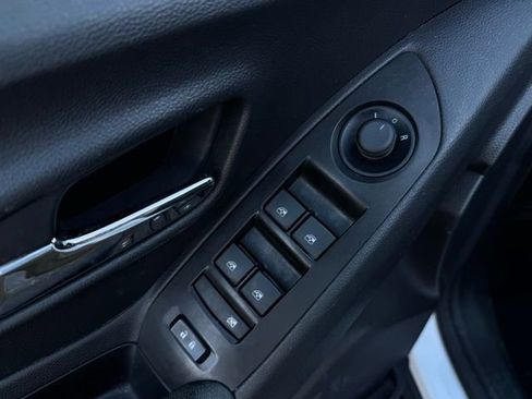 Used 2022 Chevrolet Trax LT w/ Driver Confidence Package image 12