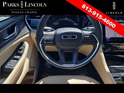 Used 2024 Jeep Grand Cherokee Limited 4xe AWD/4WD image 12