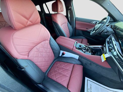 New 2026 BMW X6 xDrive40i w/ Executive Package image 14