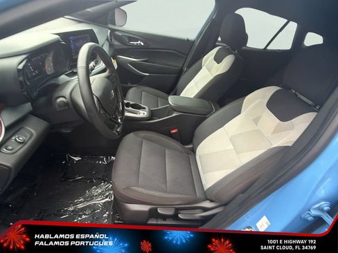 Used 2024 Chevrolet Trax RS w/ Driver Confidence Package FWD image 16
