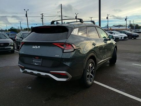 Used 2025 Kia Sportage EX image 5