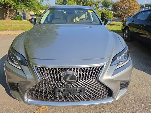 Used 2020 Lexus LS 500 w/ Interior Upgrade Package RWD image 5