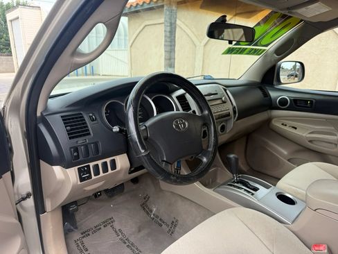 Used 2006 Toyota Tacoma PreRunner RWD image 7