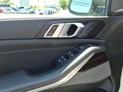 Used 2025 BMW X5 xDrive40i w/ Premium Package AWD/4WD image 26