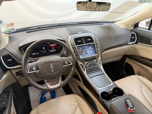 Used 2020 Lincoln Nautilus Reserve w/ Equipment Group 201A FWD image 10