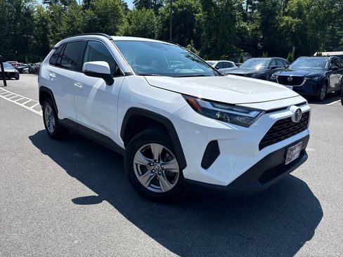 Used 2024 Toyota RAV4 XLE w/ Convenience Package AWD/4WD image 7