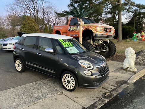 Used 2014 FIAT 500L Lounge FWD image 2