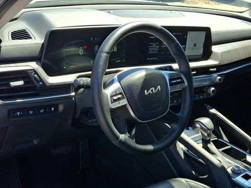 Used 2024 Kia Telluride EX AWD/4WD image 18
