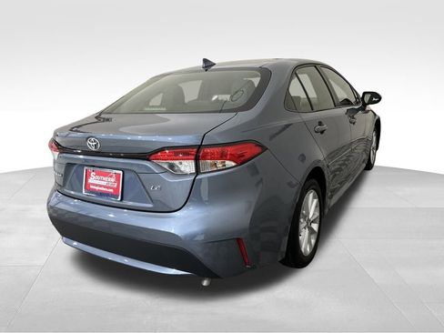 Used 2020 Toyota Corolla LE image 5