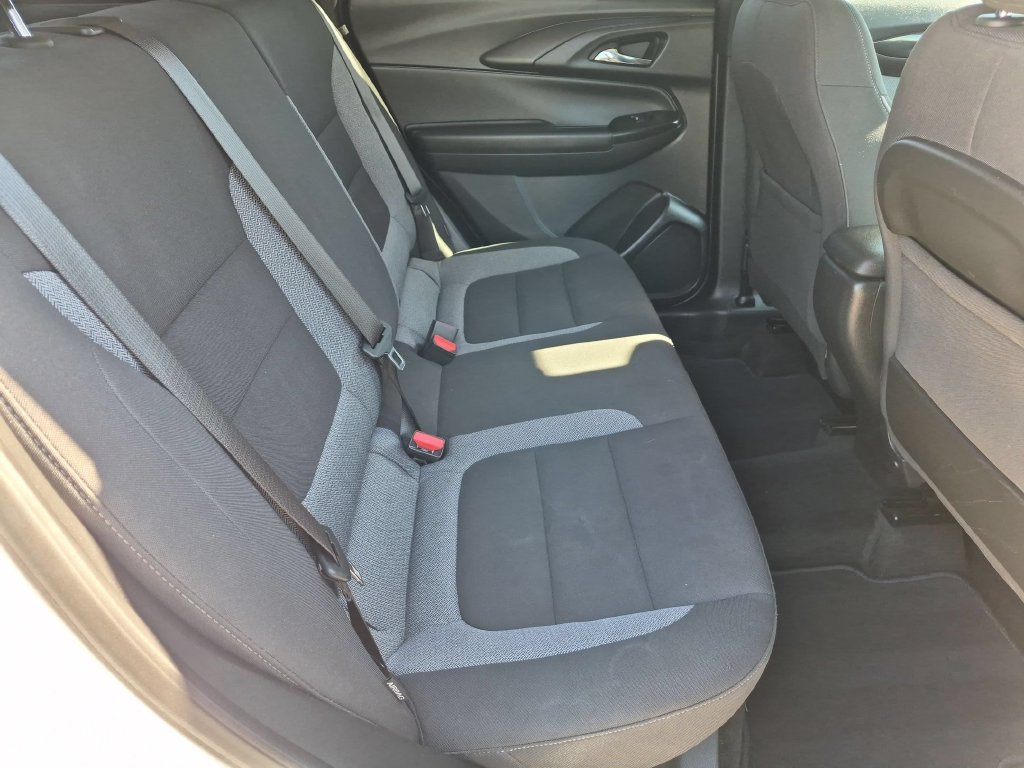 Used 2025 Chevrolet TrailBlazer LT AWD/4WD image 28