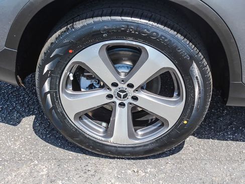 Used 2022 Mercedes-Benz GLC 300 image 11