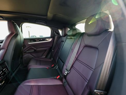 New 2026 Porsche Cayenne Coupe AWD/4WD image 25