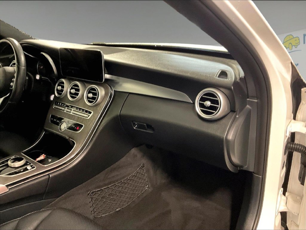 Used 2020 Mercedes-Benz C 300 4MATIC Sedan image 13