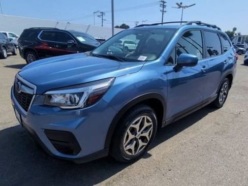 Used 2020 Subaru Forester Premium AWD/4WD image 4