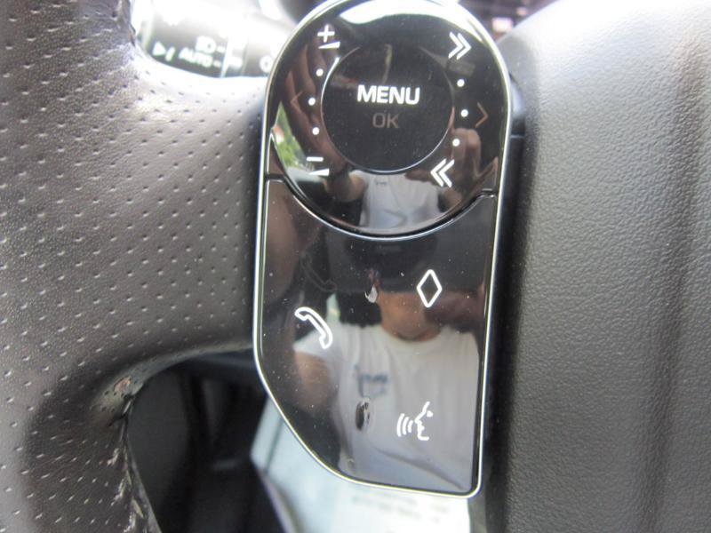 Used 2020 Land Rover Range Rover Sport HSE AWD/4WD image 29