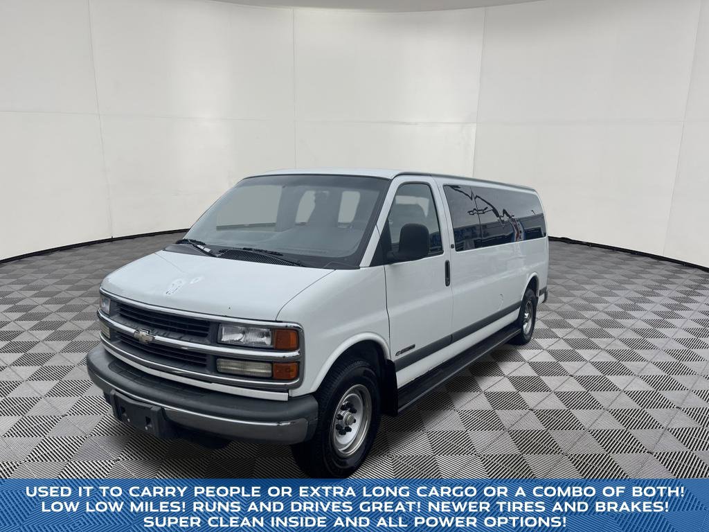 Used 2000 Chevrolet Express 3500 Extended Passenger w/ LS Preferred Equipment Group RWD image 4