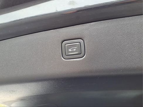 Used 2024 Chevrolet Blazer LT w/ Convenience Package image 8