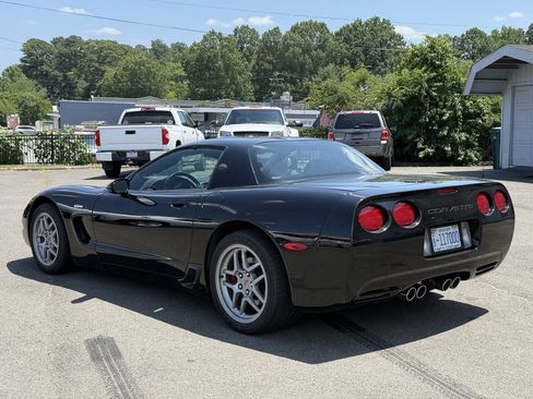 Used 2004 Chevrolet Corvette Z06 w/ Memory Package RWD image 6