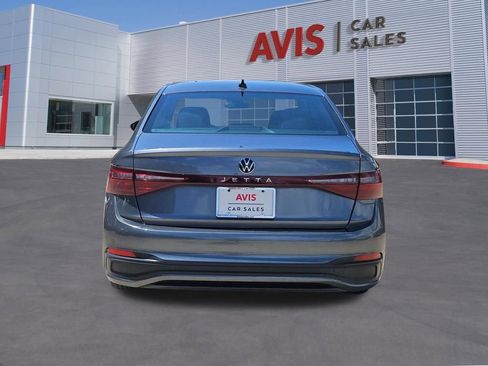 Used 2025 Volkswagen Jetta Sport FWD image 5