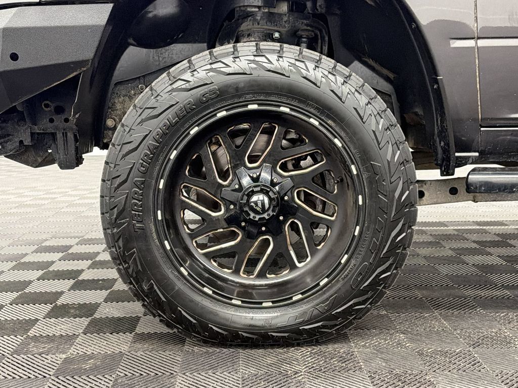 Used 2024 RAM 3500 Big Horn w/ Night Edition AWD/4WD image 12
