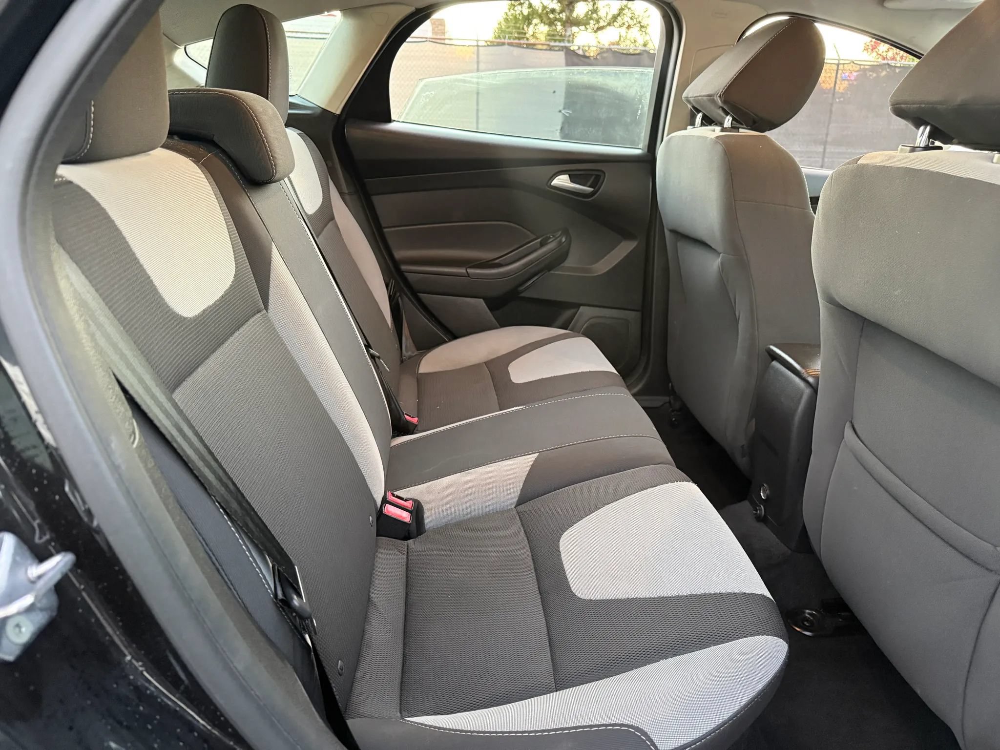 Used 2012 Ford Focus SE FWD image 20