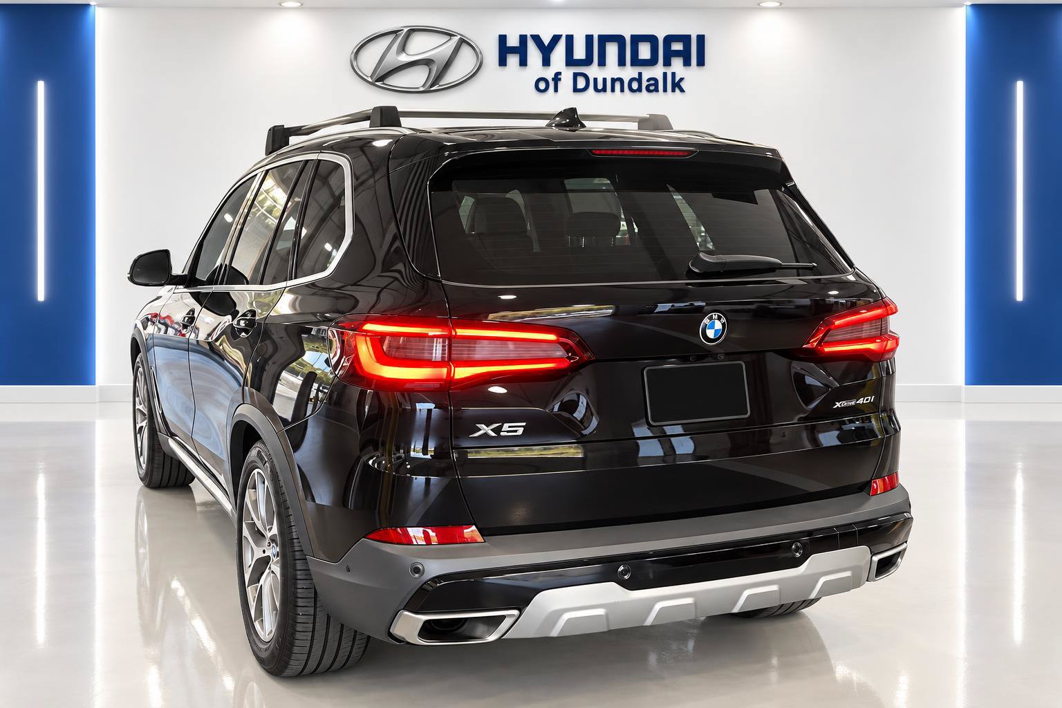 Used 2019 BMW X5 xDrive40i w/ Premium Package 2 AWD/4WD image 2