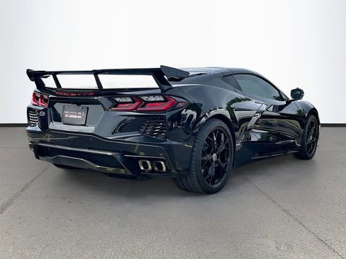 Used 2022 Chevrolet Corvette Stingray Preferred Cpe w/ Z51 Performance Package RWD image 7