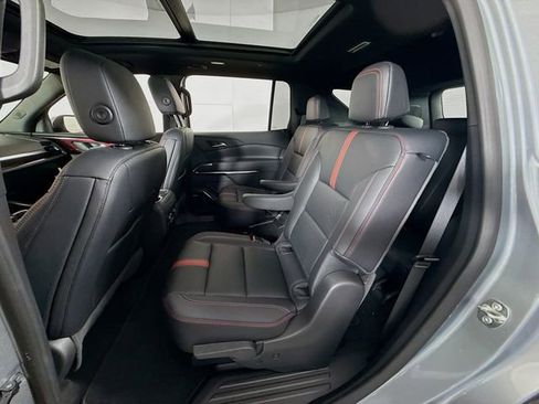 New 2026 Chevrolet Traverse RS image 26