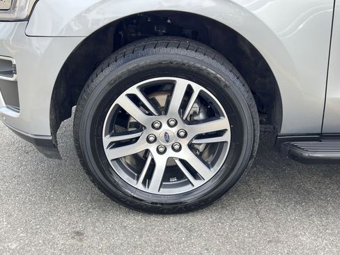Used 2024 Ford Expedition Max Limited image 9