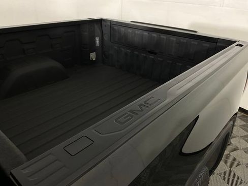Used 2022 GMC Sierra 1500 Denali AWD/4WD image 44