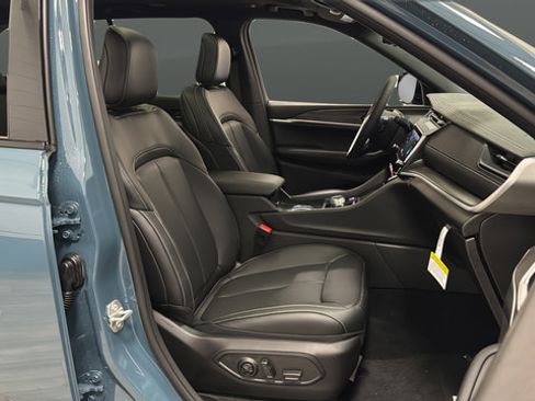 New 2026 Jeep Grand Cherokee Limited AWD/4WD image 22