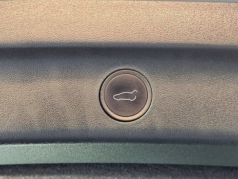 Used 2025 Tesla Model Y Long Range RWD image 60