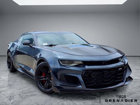 Used 2019 Chevrolet Camaro ZL1 RWD image 1