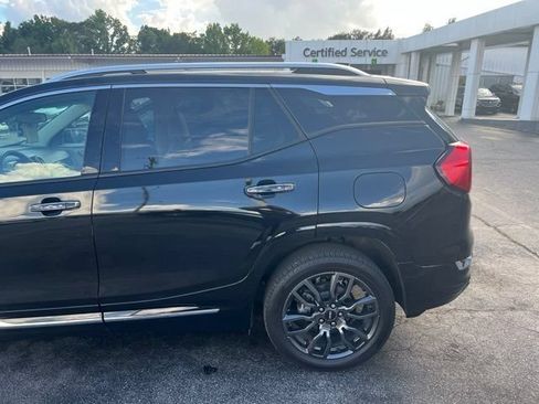 Used 2024 GMC Terrain Denali w/ Black Diamond Edition AWD/4WD image 7
