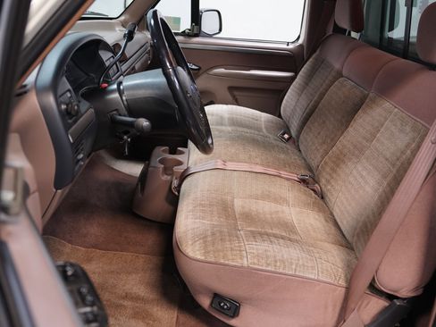 Used 1993 Ford F150 XLT image 29